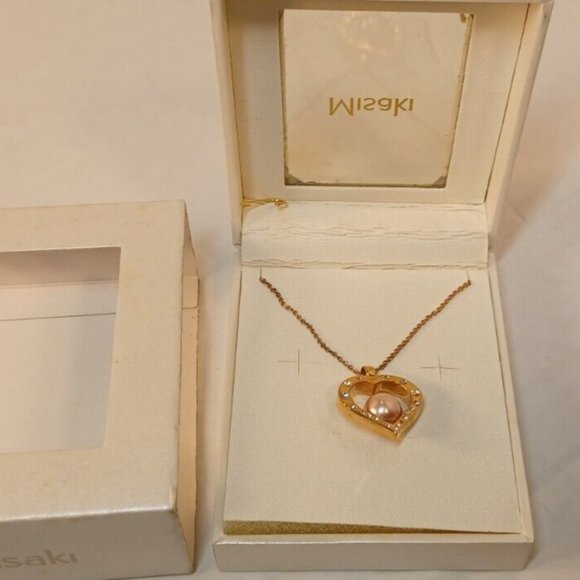 MISAKI NECKLACE Heart Shaped -NEW- Box Shipping with Tracking! - Picture 1 of 14